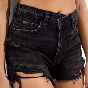 American Eagle Crossover Mom Jean Shorts  Size 8 NWT